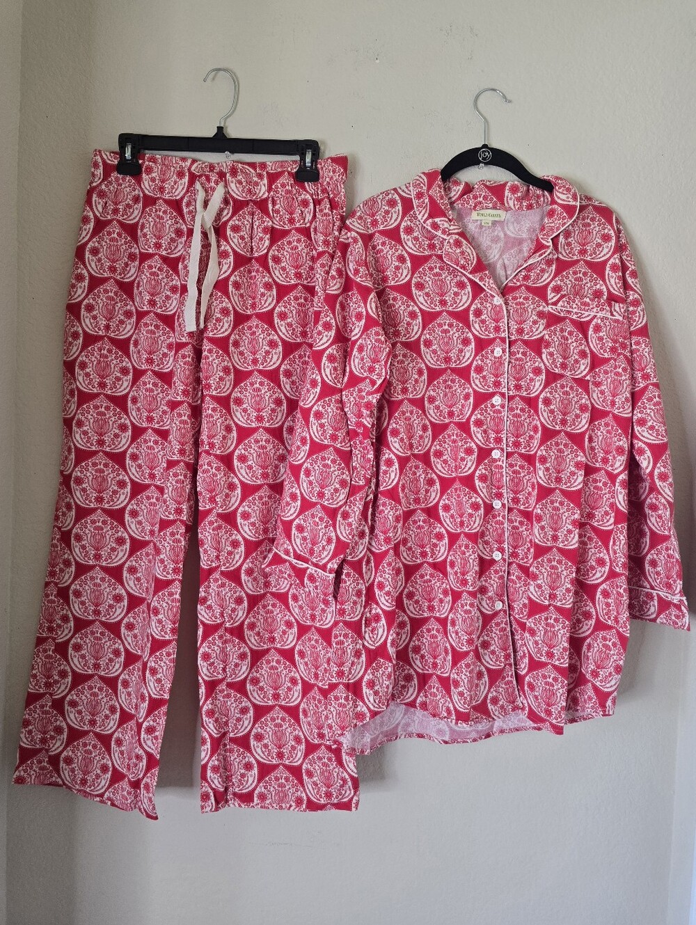 World Market Red/White Geometric Collared Button Front Pajama Set Sz S/M